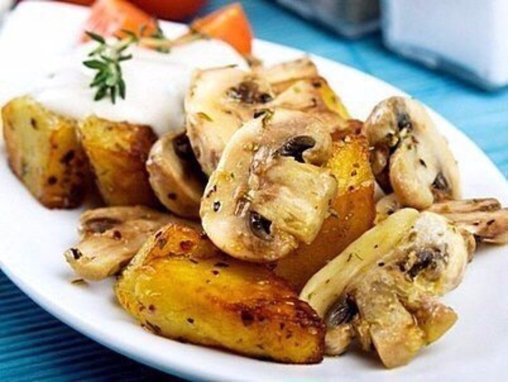 Картофель запеченный с грибами